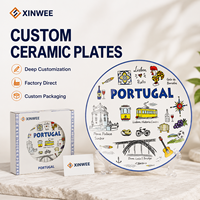 Platos de Porcelana de Recuerdo de Viaje Portugués con Diseño de Gallo de Barcelos y Estampado de Azulejo, Aptos para Lavavajillas, Venta al por Mayor a Granel para América del Norte