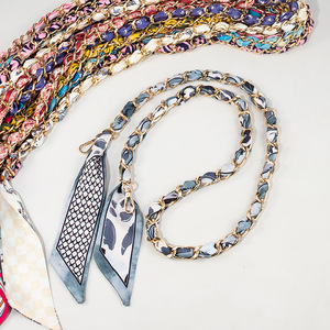 スタイリッシュな多色プリントスカーフユニークな金属チェーンストラップ多彩なおしゃれなバッグアクセサリークリエイティブDIYバッグデコレーション - Product Image 1