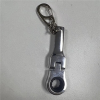 Accessoires automobiles en gros : Porte-clés mini clé à cliquet réglable en métal de 10 mm, forme de clé, outils de course portables