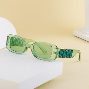 Nuovi occhiali da sole quadrati in arrivo occhiali da sole con montatura piccola e diamanti accessori per feste Bling occhiali moda Vintage Gafas De <span class=keywords><strong>Sol</strong></span> - Product Image 4