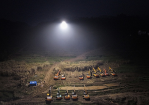 Drone d'éclairage portable à faible altitude pour zones polaires 25000 ㎡   Éclairage <span class=keywords><strong>24h</strong></span>/24 longue durée - Product Image 2