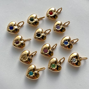 Colgantes y dijes de moda de acero inoxidable 316L chapados en oro PVD de 14K y 18K, personalizados, con diamantes de imitación en forma de corazón para la fabricación de joyas. - Product Image 3