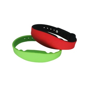 <span class=keywords><strong>NFC</strong></span> <span class=keywords><strong>Mifare</strong></span> siêu nhẹ EV1 kiểm soát truy cập có thể điều chỉnh Silicone dây đeo cổ tay <span class=keywords><strong>NFC</strong></span> ban nhạc với khóa kim loại - Product Image 1