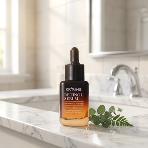 Cura della Pelle OEM con Alghe, Camelia, Acido Ialuronico, Niacinamide, Vitamina C ed E, Anti-Età, Sbiancante e Schiarente per il Viso - Product Image 2