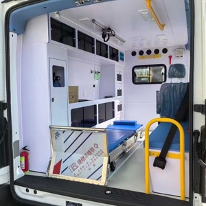 รถพยาบาลออฟโรด 4x2 4x4 พร้อมอุปกรณ์ครบครัน คลินิกเคลื่อนที่ ICU สำหรับการขนส่งและกู้ภัยผู้ป่วย - Product Image 6