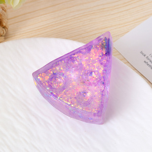 Nuevo Juguete Antiestrés de Malta de Queso, Juguete Blandito de Rebote Lento, Pequeño y Colorido, Regalos para Niños y Adultos - Product Image 5