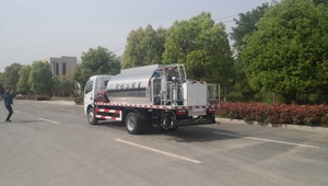 Camión Distribuidor <span class=keywords><strong>de</strong></span> <span class=keywords><strong>Asfalto</strong></span> Inteligente <span class=keywords><strong>de</strong></span> Alta Gama Isuzu <span class=keywords><strong>de</strong></span> 6 Metros Cúbicos Orientado a la Exportación - Product Image 4