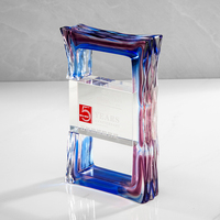 Nouveaux trophées transparents en cristal bleu, design élégant, trophées primés, haute qualité, gravure laser personnalisée, cadeaux d'affaires