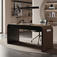 Bureau de direction moderne en cuir, bureau d'écriture incurvé de luxe avec rangement latéral, poste de travail minimaliste pour bureau à domicile