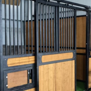 Eleganter moderner Pferdes tall Stall Umwelt freundliche Bambus platte Korrosionsschutz-Pferde box für den Innen-oder Außenbereich - Product Image 4