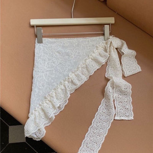 Sciarpa in Seta con Pizzo Retrò, Turbante e Foulard - Stile East Gate Coreano - Product Image 1