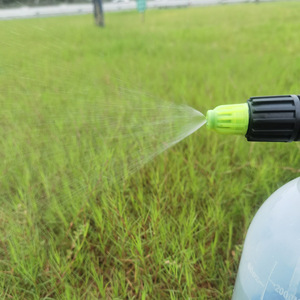 เครื่องพ่นยาแบบมือถือ 2 ลิตร พลาสติก ใช้แรงดันลม สำหรับทำสวนในบ้านและจัดสวน - Product Image 3