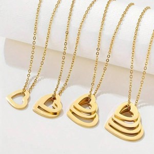 Collana con Ciondolo a Cuore in Acciaio Inossidabile Placcato Oro Rosa 18K, Regalo Personalizzabile con Incisione - Product Image 1