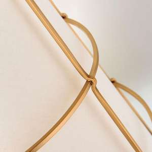 Luminaire suspendu vintage de luxe pour salle à manger d'hôtel, cage en laiton, abat-jour en tissu blanc, chaîne LED, luminaire suspendu Savona - Product Image 4