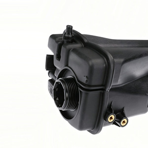 ถังพักน้ำหล่อเย็น OE 17138093924 สำหรับ BMW G80 G82 G83 G87 G81 Touring ถังพักน้ำหล่อเย็นหม้อน้ำ - Product Image 3