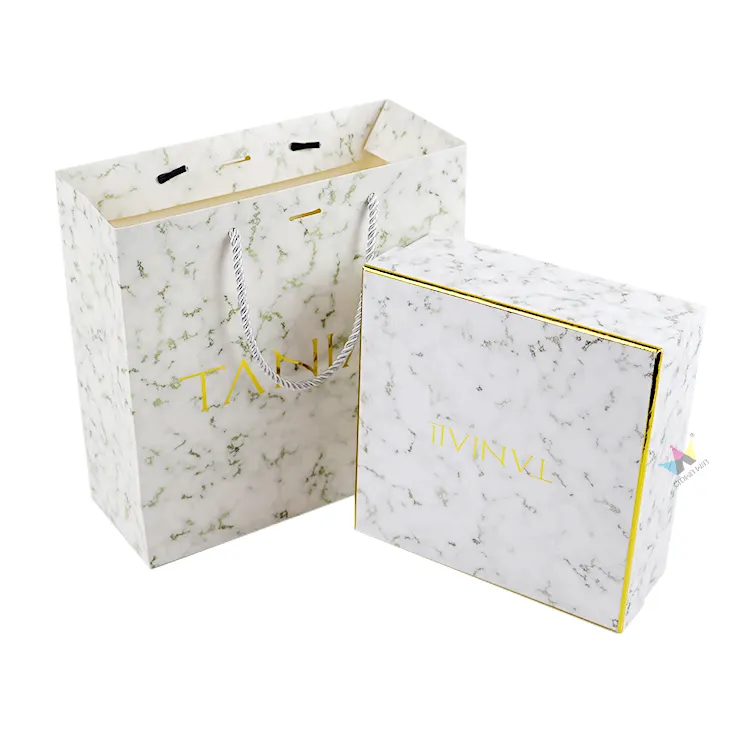 Sweatshirt Caja Producto Scarf Silk Bolsas De Regalo De Papel Socks Christmas Blanket Baby Clothing Sets Paper Gift Box
