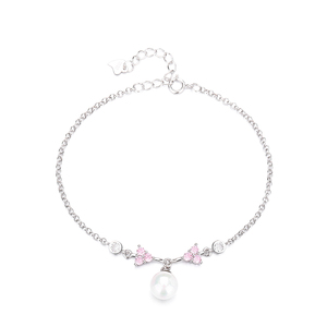 Il Design Originale del Braccialetto in Argento 925 con Zirconi a Forma di Cuore È Fresco e Delicato - Product Image 4