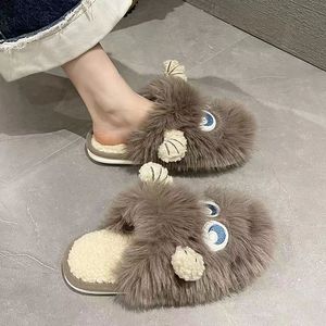 Pantoufles en peluche monstre mignonnes pour l'automne et l'hiver, chaussures à semelle épaisse pour couples, pour l'intérieur et l'extérieur - Product Image 4