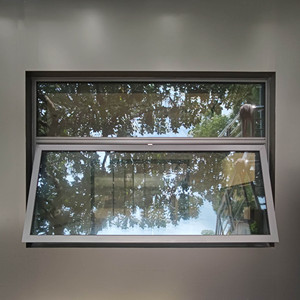 Fenêtre à battant Deioux la plus vendue, finition grain de bois, avec système de verrouillage de sécurité pour chambre à coucher, prix usine - Product Image 4
