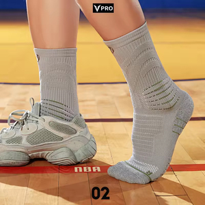 High Quality Custom Thick Quick Dry <b>Compress</b> Knitted Sport Fitness <b>Socks</b> Men Anti-Slip Striped Pattern Autumn Season Wholesale - Product Image 2