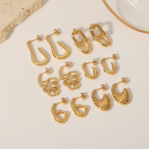 DAIHE Fashion <strong>Jewelry</strong> 18k Gold Plated Waterproof Earrings Women Luxury <strong>Stainless</strong> <strong>Steel</strong> Hoop Earrings - Product Image 4