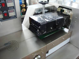 饼干包装机自动枕头烹饪流面包店密封包装 - Product Image 3