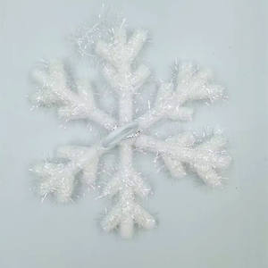 Flocons de neige en mousse de Noël, accessoires de danse portatifs pour la Journée des enfants, décoration pour bars et centres commerciaux, pendentif pour spectacles de danse - Product Image 6