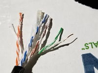 Belden 24 AWG 4 paires de câbles extérieurs multipaires UTP Cat-6 noirs solides Belden OSP6U