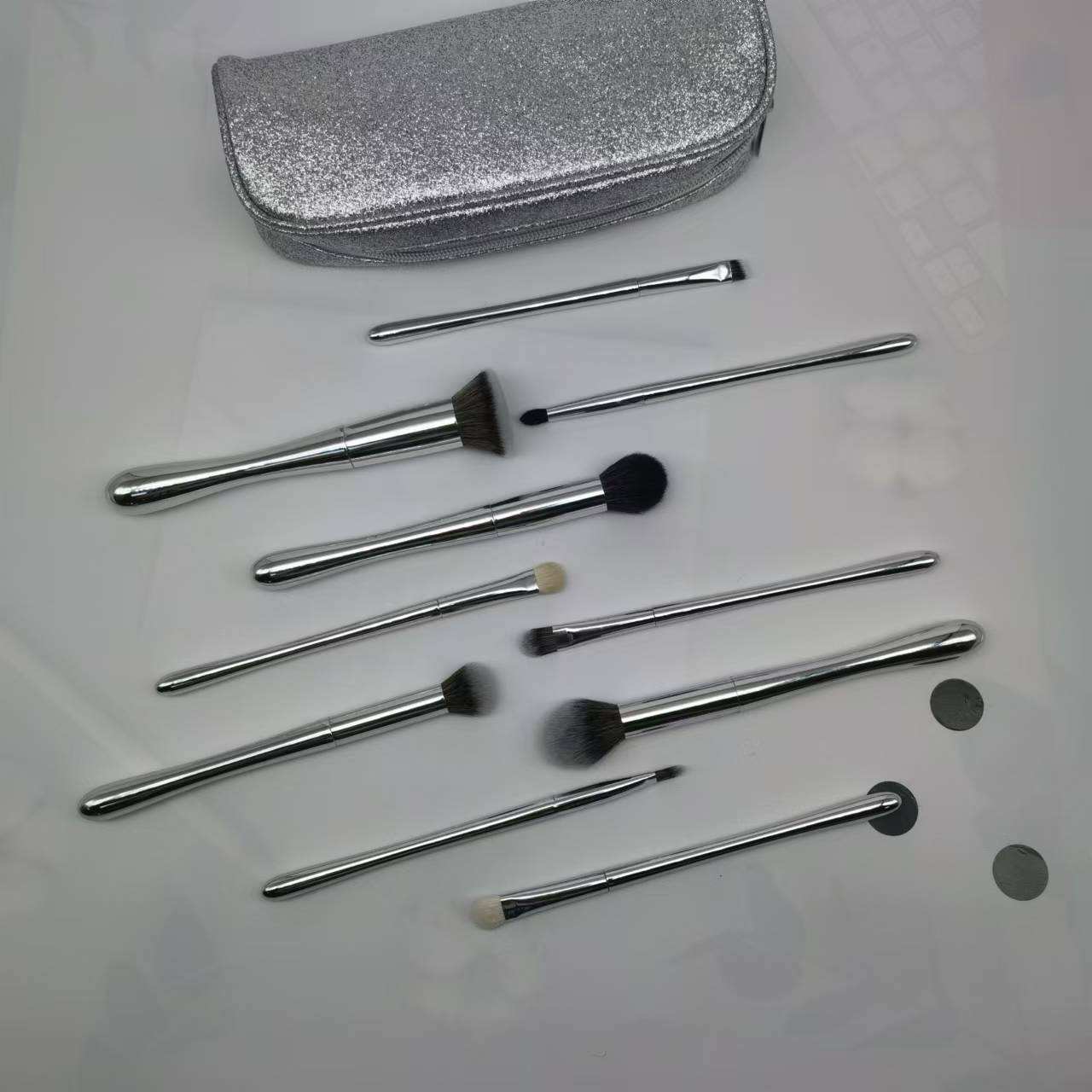 ชุดแปรงแต่งหน้า 10 ชิ้นพร้อมกระเป๋า