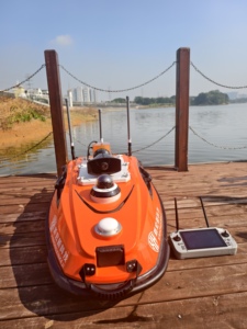 XJL-11 ยานพาหนะผิวน้ำไร้คนขับความเร็วสูง USV พร้อมระบบหลบหลีกสิ่งกีดขวางด้วยเรดาร์ 4G ระยะไม่จำกัด สำหรับสถานการณ์ฉุกเฉินทางน้ำ - Product Image 1