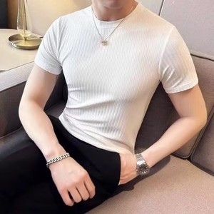 T-Shirt Slim Fit a Maniche Corte per Uomo, Maglia Sottile Elasticizzata con Collo Tondo, Top Casual Trendy per Uso Quotidiano - Product Image 2