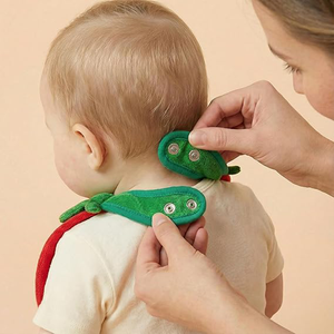 Babero de algodón 100% suave y absorbente con forma de fresa, toalla de saliva premium hecha a mano para bebés y niños pequeños - Product Image 4