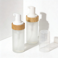 Flacon moussant professionnel pour nettoyant visage avec anneau en bambou, emballage en verre dépoli pour distributeur de mousse nettoyante pour le visage