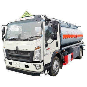 Camión Cisterna de Servicio Pesado de 6 Ruedas para Transporte de Combustible y Petróleo - Precio - Product Image 1