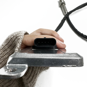 5801754016 5wk96733 5wk96733b 5wk96733a Chất lượng cao thăm dò phía sau nox Nitơ oxy cảm biến 24V cho iveco xe tải cho xúc tác - Product Image 4