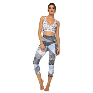 Best Selling Ladies Casual Loose Fit Gym Tight Short Sublimation Colourful Fitness Yoga Wear Pants Women Seamless Solid Pattern
