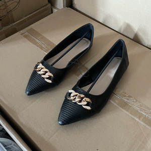 Zapatos Planos de Punta Puntiaguda para Mujer con Decoración de Cadena Metálica, Zapatos Planos Transpirables de PU para el Uso Diario - Product Image 3