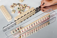 Supports et poussoirs de mahjong en acrylique transparent à bords festonnés, accessoires de mahjong haut de gamme, vente en gros personnalisée directement de l'usine