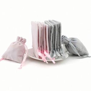 Sacs cadeaux en flanelle douce personnalisés avec logo, pochettes à bijoux en velours avec cordon de serrage, sacs d'emballage pour bijoux - Product Image 2
