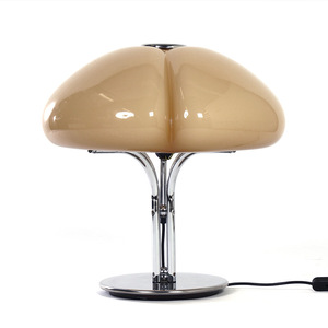 Décoration de table de citrouille en verre rétro moderne légère style médiéval classique Bauhaus avec batterie pour usage domestique - Product Image 1