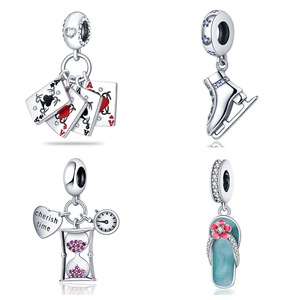 Pendentif en perle d'origine en laiton blanc plaqué argent, un accessoire de bijouterie tendance pour femmes en 2026, idéal comme cadeau de bijoux - Product Image 1