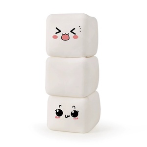 ของเล่นบีบเต้าหู้รูปทรงลูกบาศก์ ซีลซีเอส ของเล่นบีบเต้าหู้แป้ง ของเล่นบีบเต้าหู้แบบขึ้นรูปได้ บรรเทาความเครียด บีบแล้วคืนตัวช้า - Product Image 1