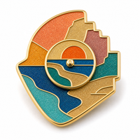 Broche personnalisée en émail rotatif à paillettes, plaquée or, motif paysage naturel, en métal, cadeau, vente en gros