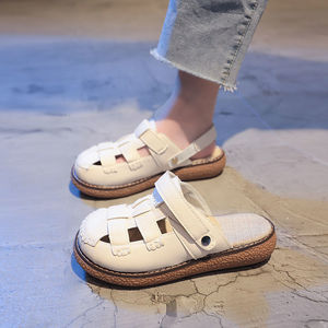 QF1 Vente en gros Nouvelle collection Printemps-Été Sandales plates tendance pour femmes Sandales d'extérieur confortables - Product Image 3