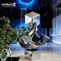 Statue contemporaine en fibre de verre, design moderne pour la réception de bureau