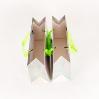 Sacs en papier de luxe personnalisés avec découpe laser, poignée en ruban, logo personnalisé, sacs cadeaux pour vêtements