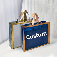Sac de courses en plastique réutilisable avec impression de logo personnalisée, poignée souple colorée rose, sac fourre-tout recyclable en LDPE, OEM pour vêtements