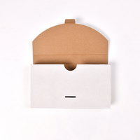 Boîte d'emballage en carton kraft écologique personnalisée avec logo, style enveloppe, avec lamination mate et gaufrage pour livres et cartes