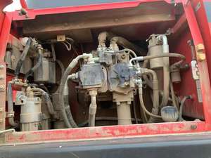 Battipalo Idraulico EP740 212kW, Martello Vibrante per Pali di Grande Potenza con 14530 Max. Altezza di Lavoro - Product Image 3