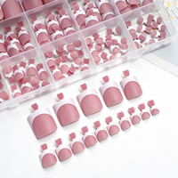 150 faux ongles de pieds carrés courts à presser, style French, couleur nude rose avec bord blanc, couverture complète, 15 tailles, réutilisables, finition brillante